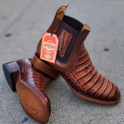 Botin de Cocodrilo Grabado Nuca con Punta Cuadrada Color Cognac