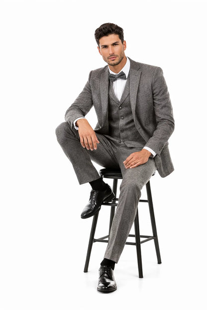 Men’s Two Button Vested Vintage Style Tweed Wedding Suit in Grey – Classic 3 Piece Formal Suit