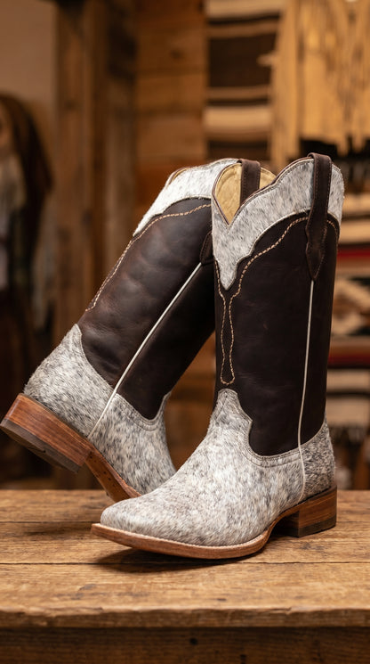 Women’s White and Brown Cowhide Leather Rodeo Boots, Western Pull On Cowboy Boots