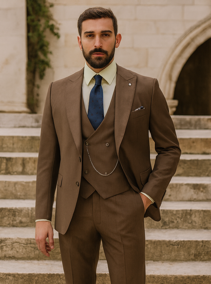 Men’s Brown 3-Piece Suit with Vest and Chain – Classic Formal Wear