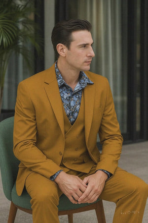 gold-suit-for-men-double-breasted-vest-peak-lapel-design
