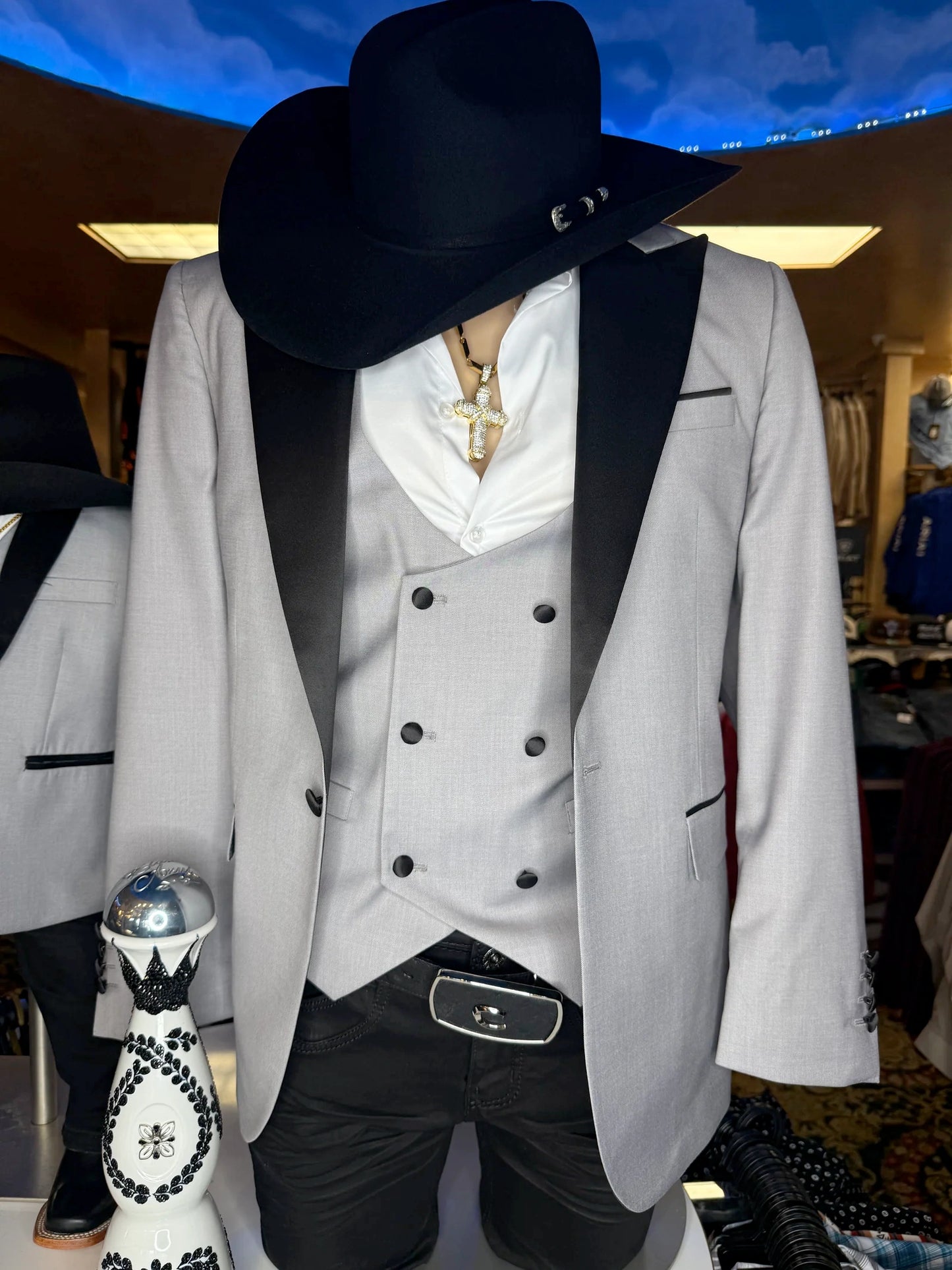 Men’s Light Gray Cowboy Tuxedo with Black Satin Lapel – Western Formal Suit with Double Breasted Vest